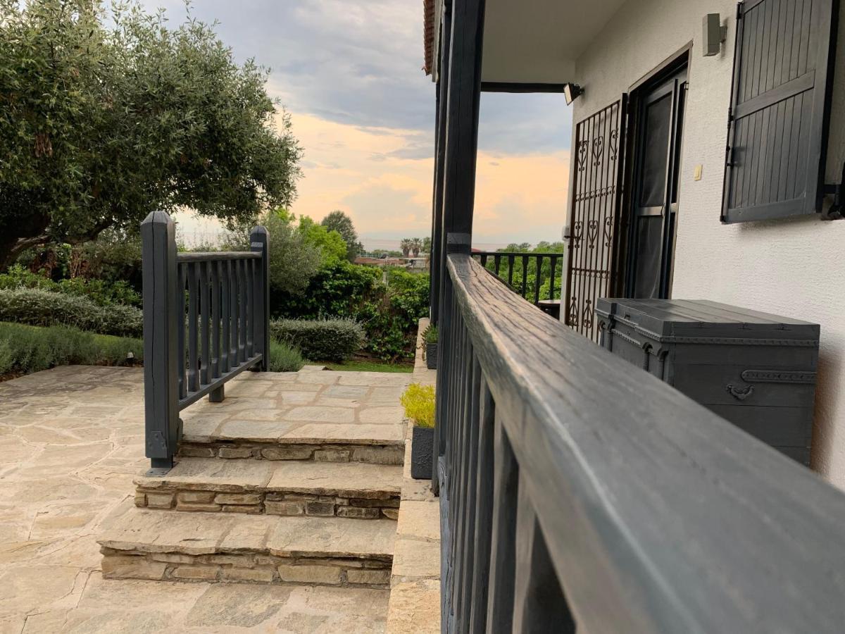 Sea View Villa In Olive Garden Nea Kallikrateia Exterior photo